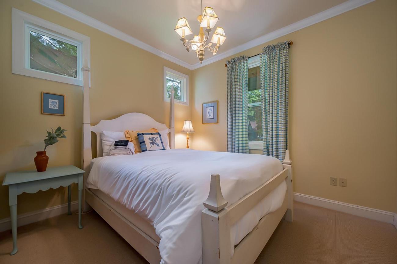 Buttercup Cottage Asheville Ngoại thất bức ảnh