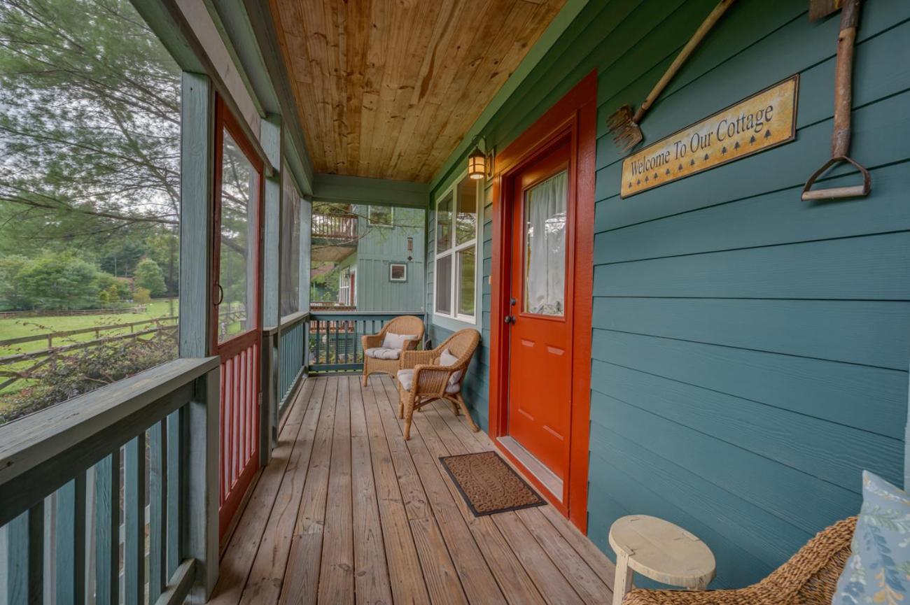 Buttercup Cottage Asheville Ngoại thất bức ảnh