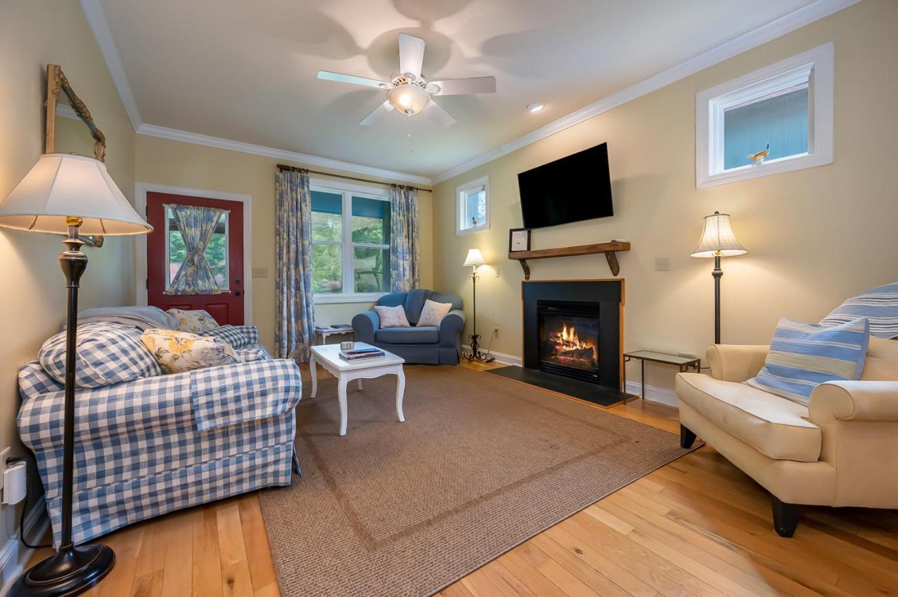 Buttercup Cottage Asheville Ngoại thất bức ảnh