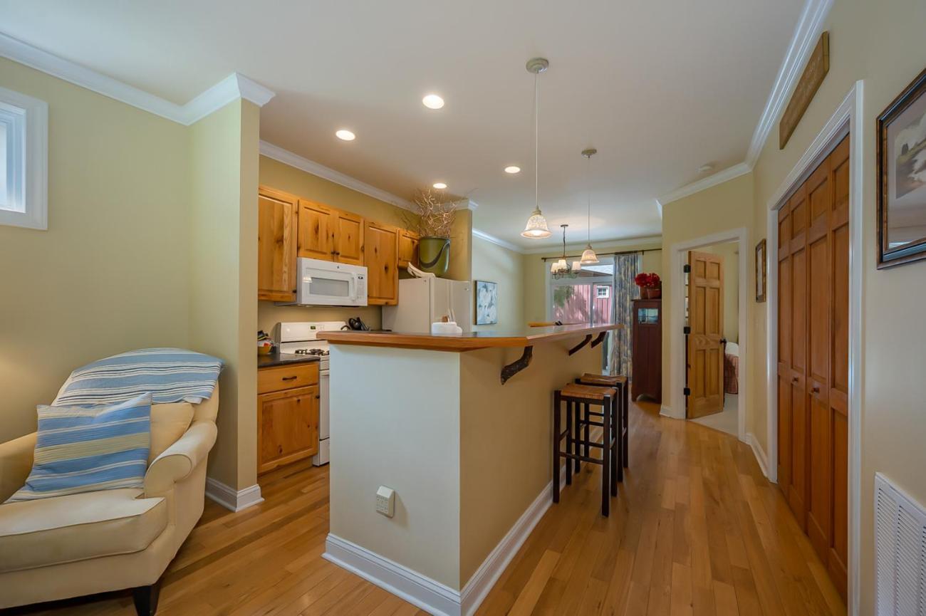 Buttercup Cottage Asheville Ngoại thất bức ảnh